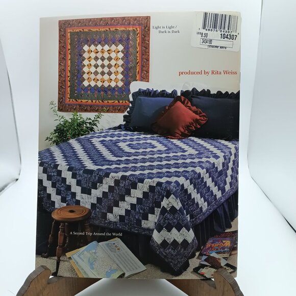 Strip Quilts In A Hurry By Myrna Giesbrecht With Rita Weiss - Picture 2 of 2